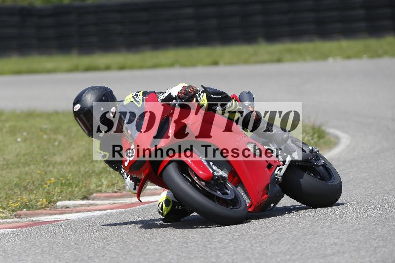 /27 12.06.2025 Ducati Schweiz Trackday Warmup  ADR/gelb-jeaune/36